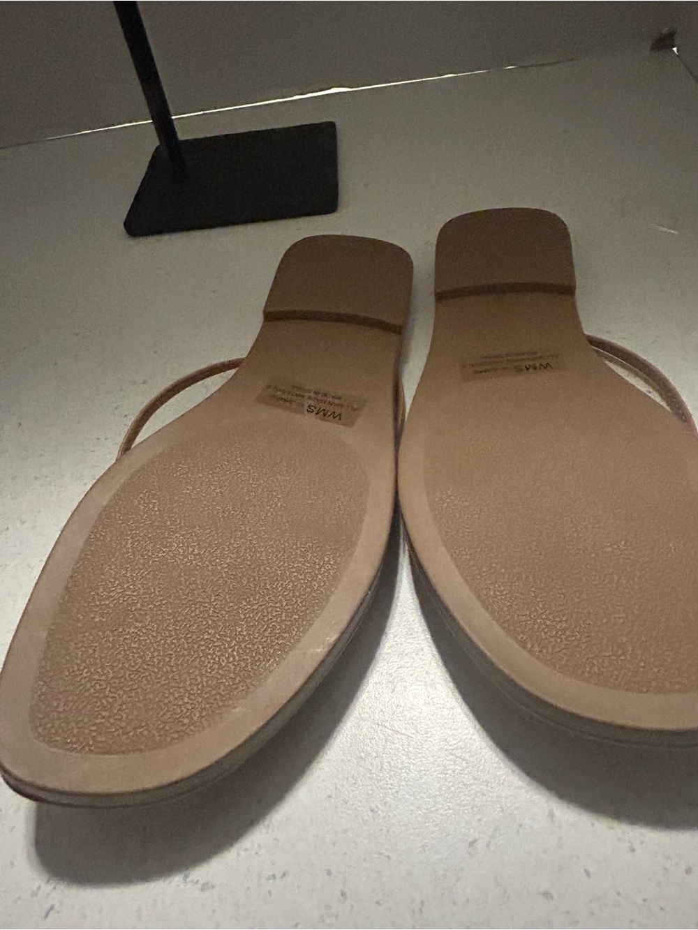 Dolce Vita Tan Knot Strap Flat Sandals - Picture 3 of 6